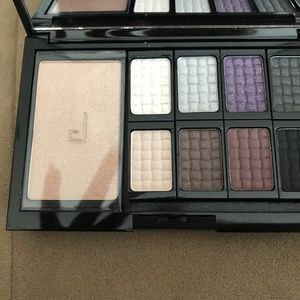 Doucce Cosmetics Eyeshadow Palette